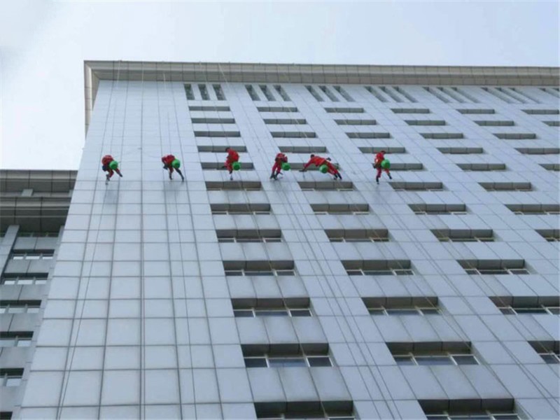玻璃幕墙清洗，外墙脱落修补及维保